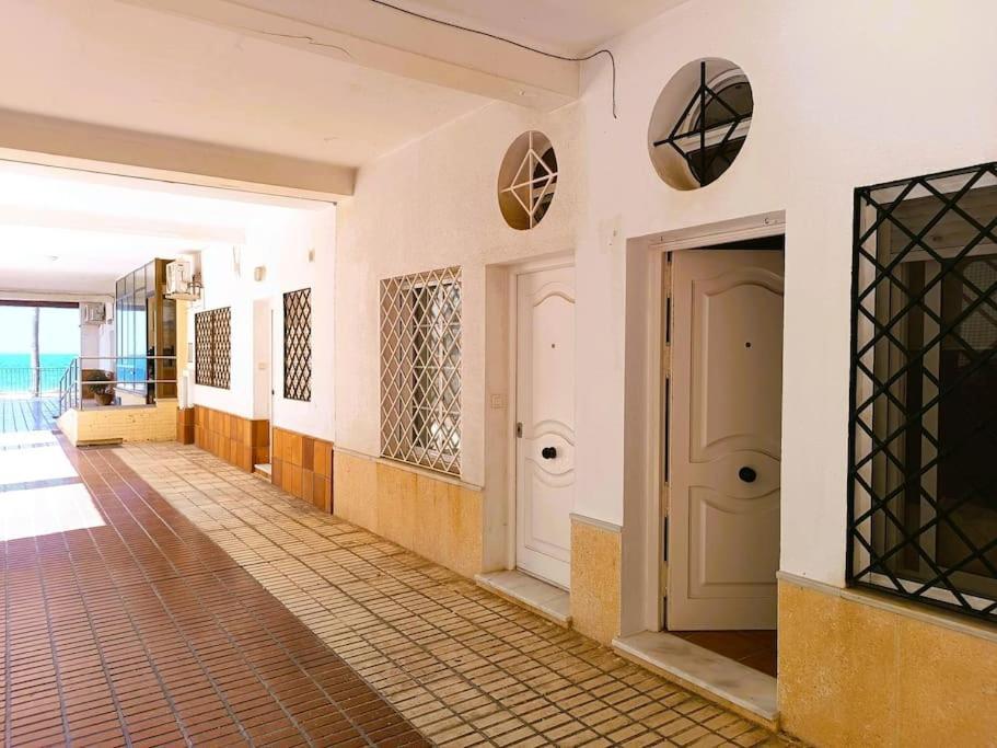 Muy Cerca De La Playa. Primera Linea. Apartamento Rota Exterior foto